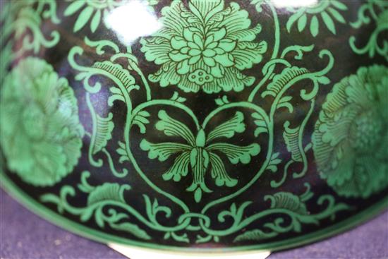 A Chinese green and black enamelled bowl, Qianlong mark, d. 12.4cm